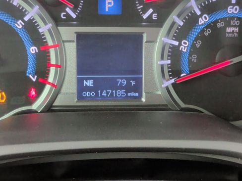 Used 2016 Toyota 4Runner SR5 RWD image 14