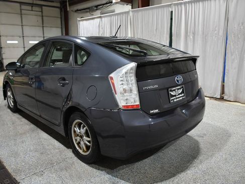 Used 2010 Toyota Prius Five FWD image 4
