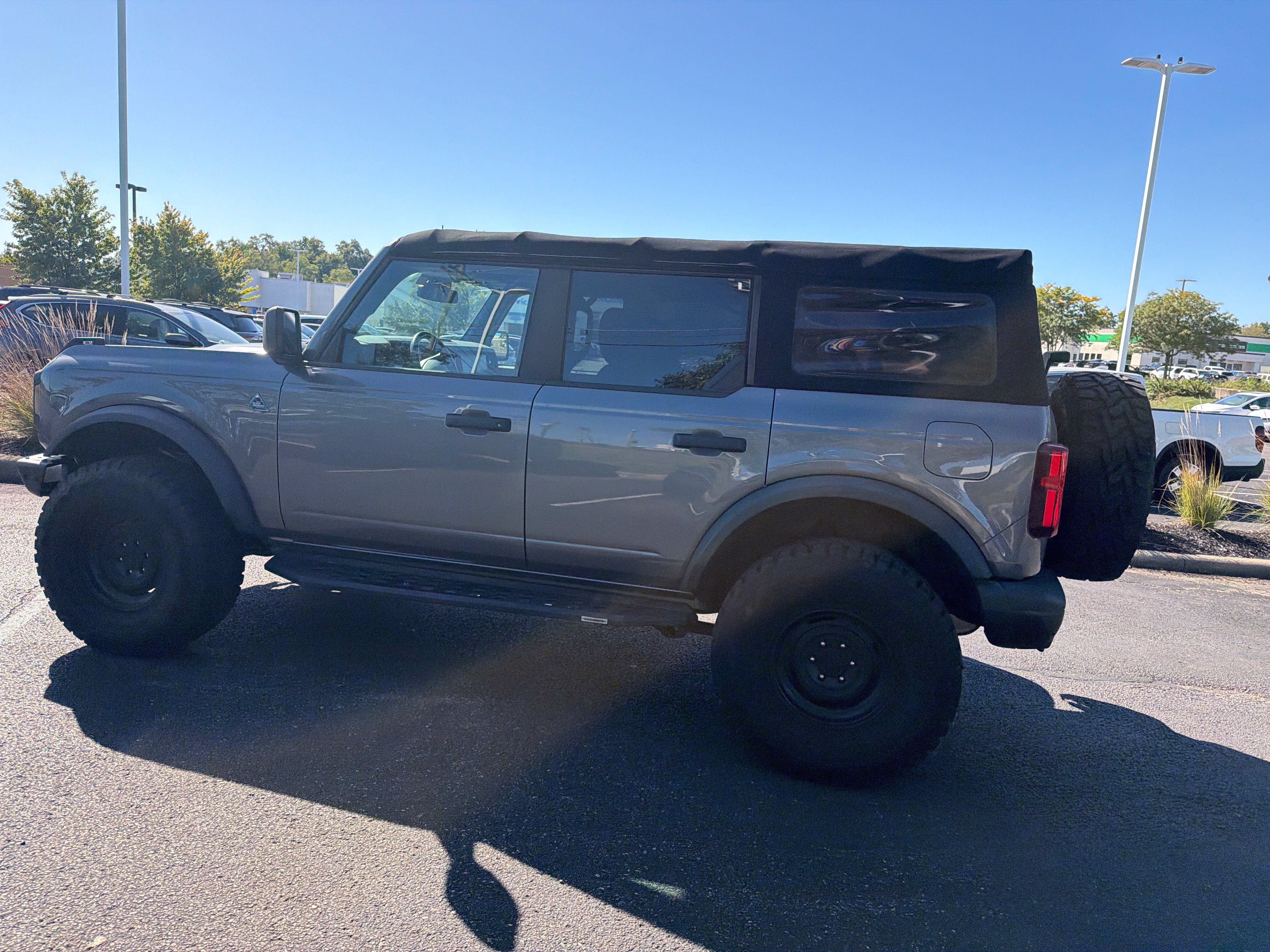 Used 2021 Ford Bronco Black Diamond AWD/4WD image 14