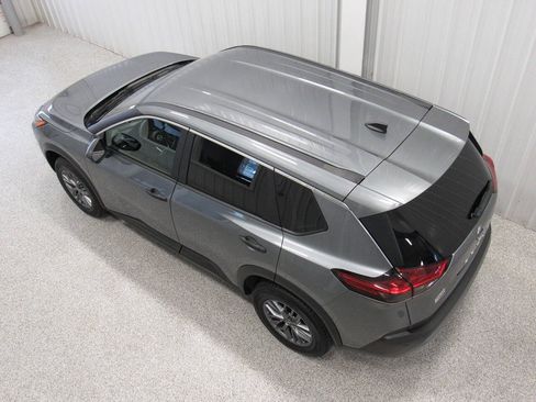 Used 2023 Nissan Rogue S AWD/4WD image 6