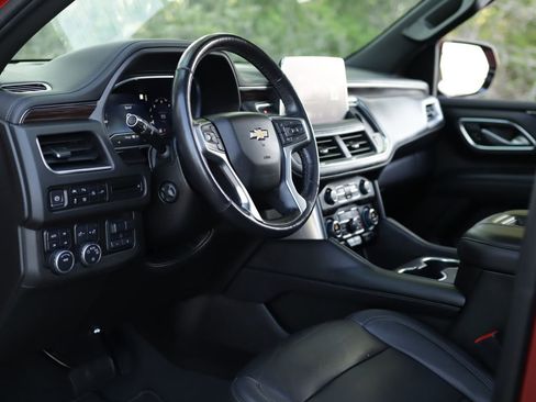 Used 2022 Chevrolet Tahoe LT w/ LT Signature Package AWD/4WD image 9