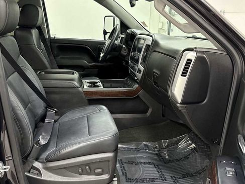 Used 2015 GMC Sierra 1500 SLT w/ SLT Crew Cab Value Package image 30