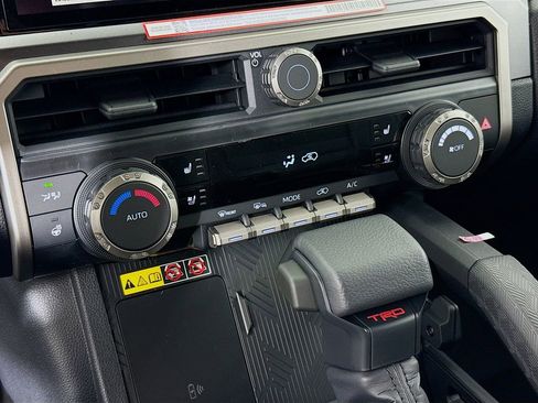 New 2026 Toyota 4Runner TRD Off-Road Premium AWD/4WD image 18