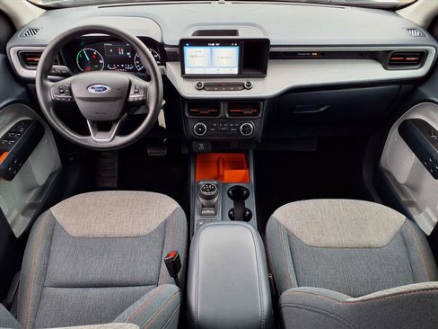 Certified 2022 Ford Maverick XLT image 11