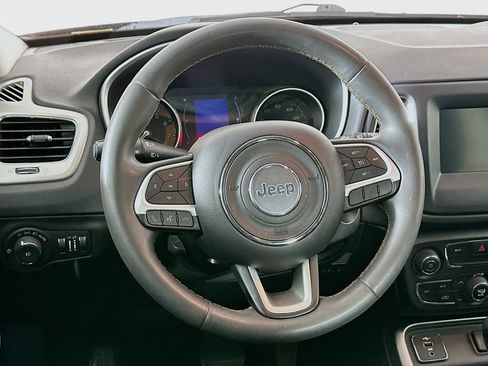 Used 2021 Jeep Compass Latitude FWD image 17