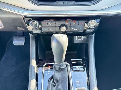 Used 2024 Jeep Compass Limited w/ Sun and Sound Group image 32