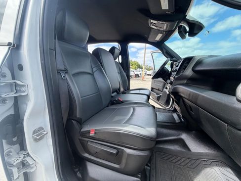 Used 2021 RAM 5500 Tradesman w/ Chrome Appearance Group AWD/4WD image 18