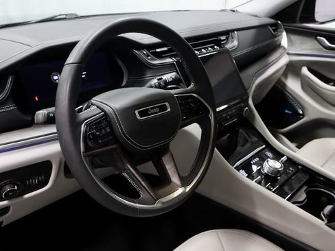 Used 2023 Jeep Grand Cherokee L Overland image 27