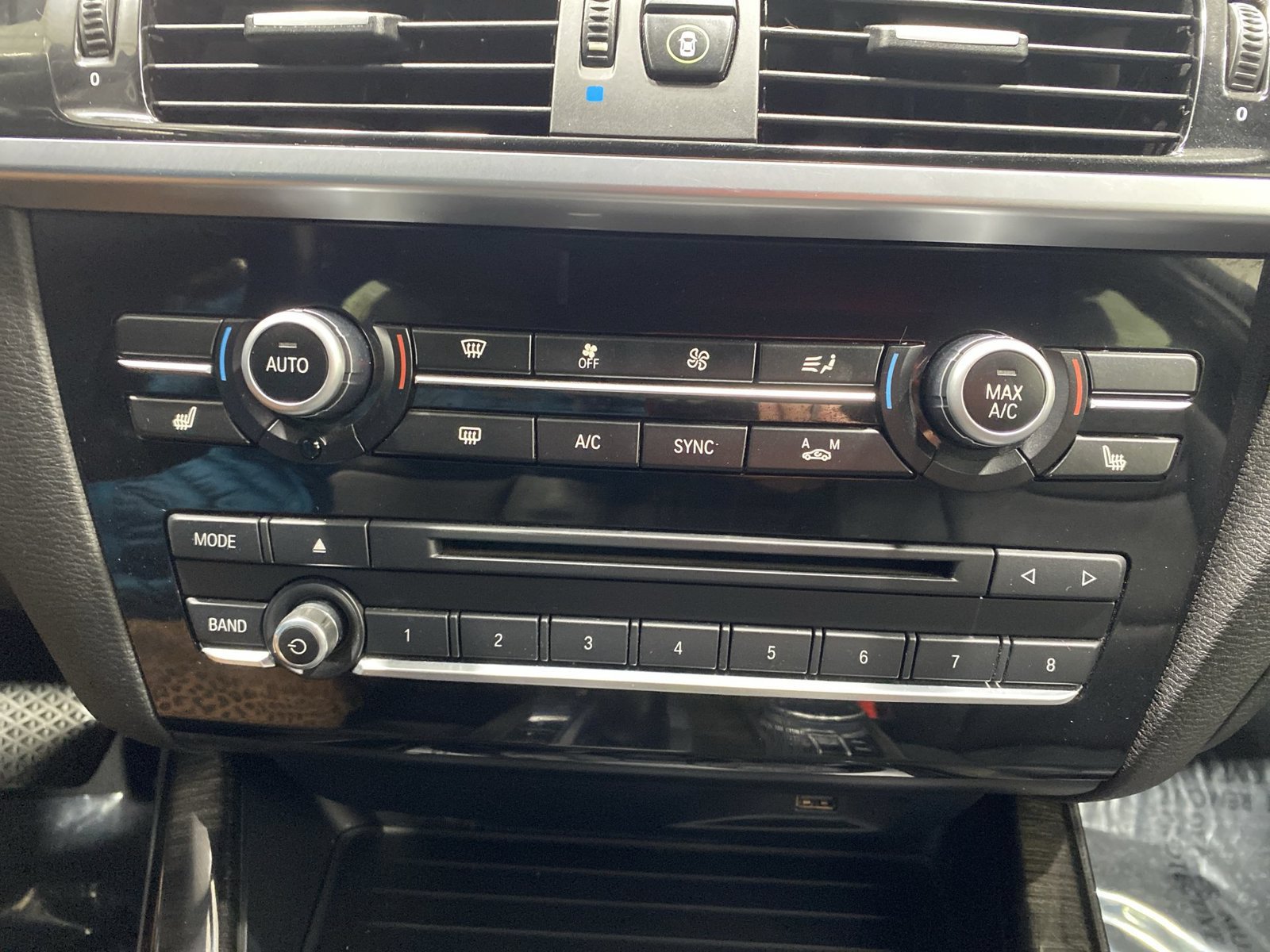 Used 2017 BMW X3 xDrive28i AWD/4WD image 19