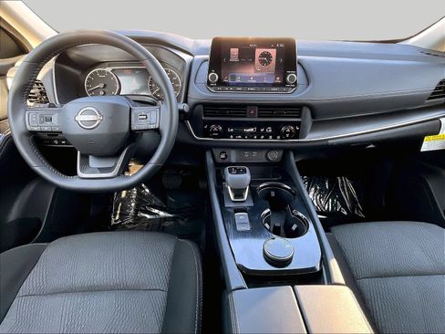 Certified 2026 Nissan Rogue SV w/ Cold Weather Package AWD/4WD image 10