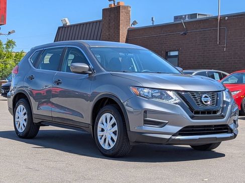 Used 2017 Nissan Rogue S AWD/4WD image 5