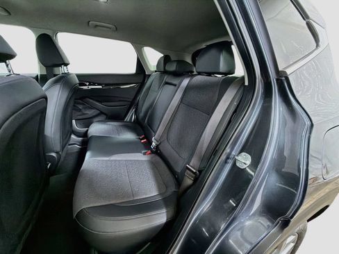 Used 2024 Kia Seltos S AWD/4WD image 25