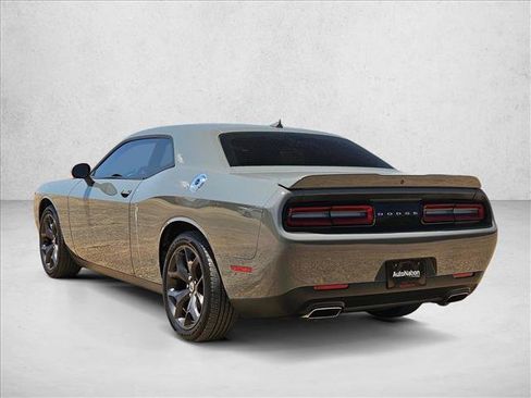 Used 2018 Dodge Challenger SXT Plus RWD image 8