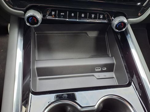 New 2026 Chevrolet Tahoe LS RWD image 19