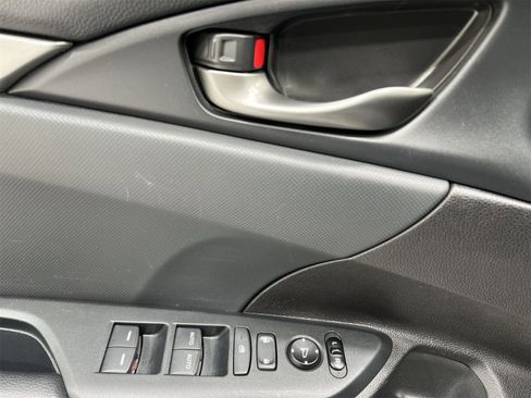 Used 2020 Honda Civic Sport image 13