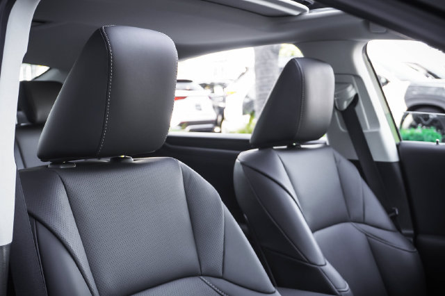 Certified 2025 Lexus ES 300h w/ Premium Package FWD image 26