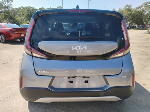 Used 2024 Kia Soul LX w/ Option Group 015 FWD image 6
