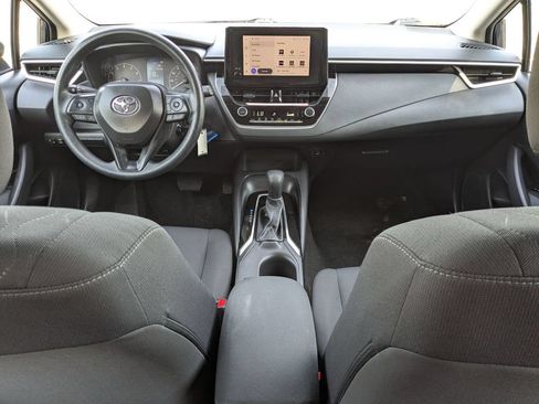 Used 2025 Toyota Corolla LE FWD image 22
