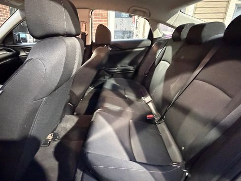 Used 2021 Honda Civic LX image 10