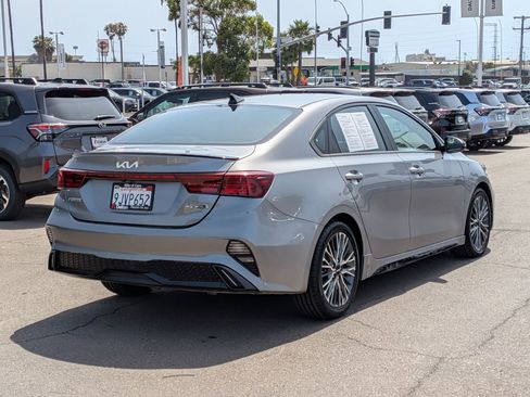 Used 2024 Kia Forte GT-Line w/ GT-Line Premium Package FWD image 4
