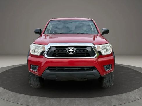 Used 2013 Toyota Tacoma PreRunner image 2