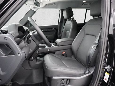 New 2026 Land Rover Defender 110 X-Dynamic SE AWD/4WD image 8