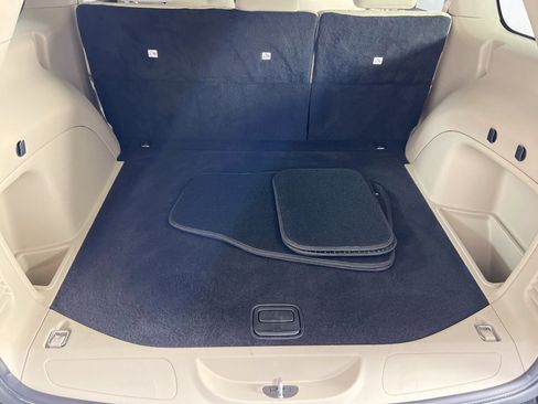 Used 2022 Jeep Grand Cherokee Laredo E w/ Security & Convenience Group image 25