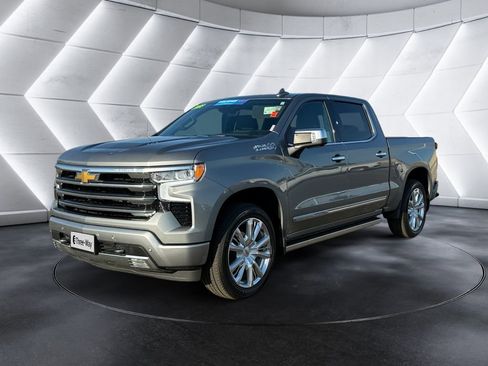 Certified 2023 Chevrolet Silverado 1500 High Country w/ High Country Premium Package AWD/4WD image 1