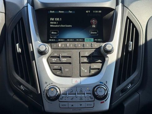 Used 2017 Chevrolet Equinox LT image 20