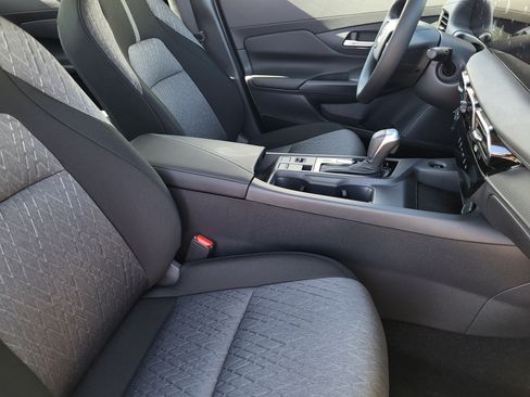 New 2026 Nissan Sentra SV FWD image 9