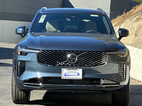 New 2026 Volvo XC90 T8 Ultra w/ Protection Package Premier image 3