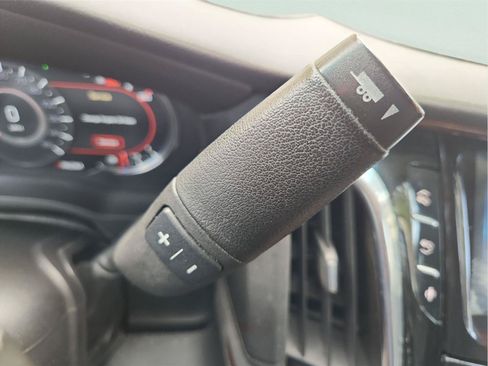 Used 2016 Cadillac Escalade 2WD image 15