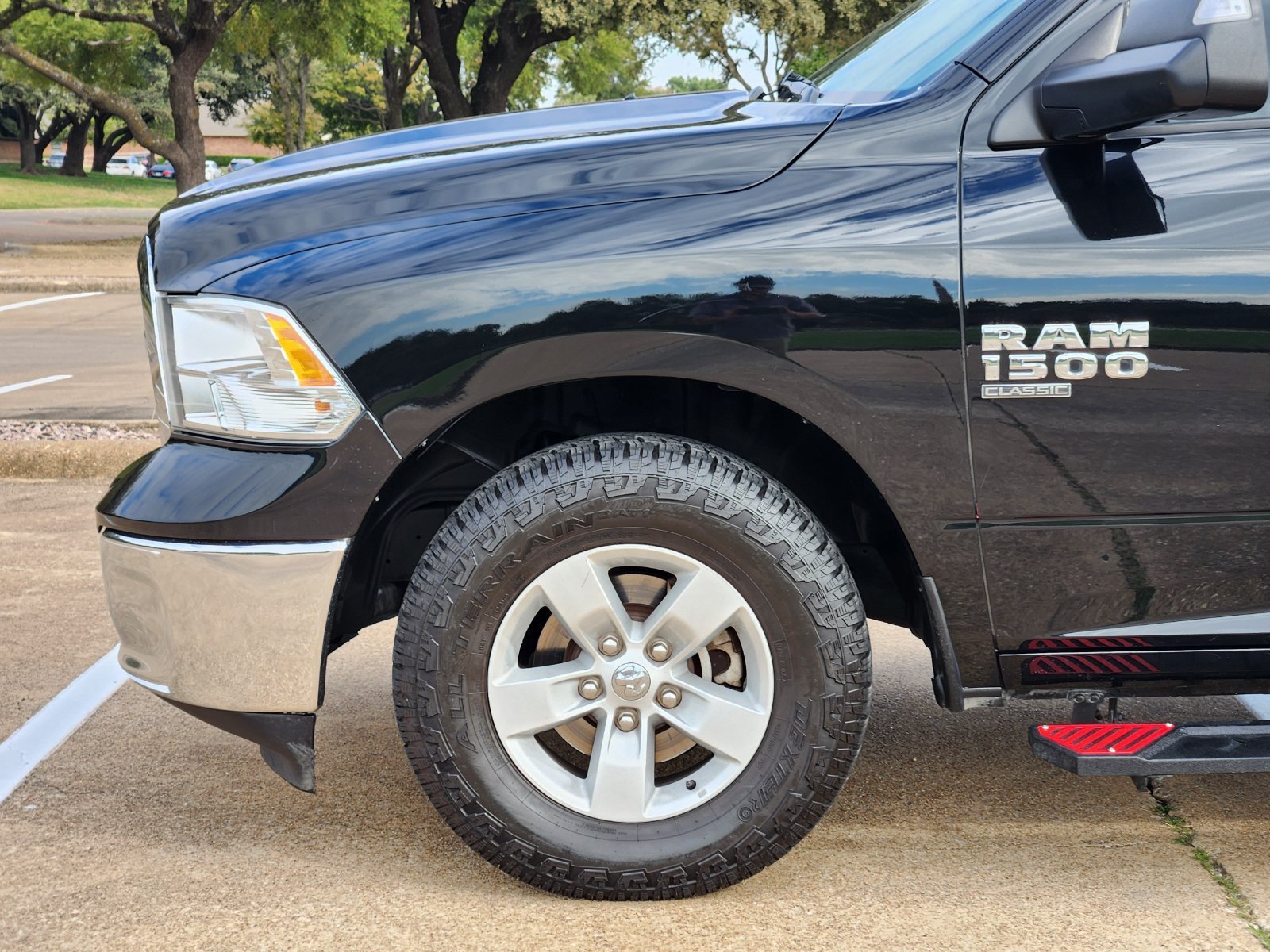 Used 2022 RAM 1500 Classic SLT w/ Trailer & Traction Group RWD image 16