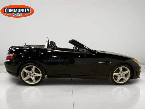 Used 2014 Mercedes-Benz SLK 250 image 8