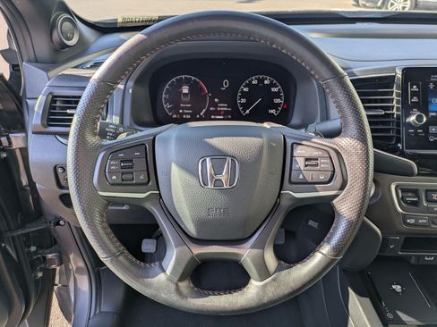 Used 2025 Honda Ridgeline TrailSport image 19