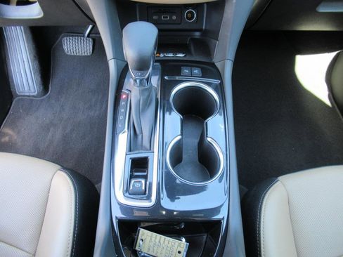 Used 2022 Chevrolet Equinox Premier image 20