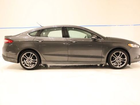 Used 2016 Ford Fusion Titanium AWD/4WD image 3