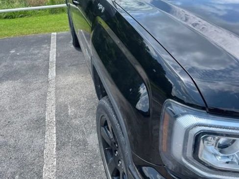 Used 2017 GMC Sierra 1500 4x4 Double Cab w/ Elevation Edition image 6