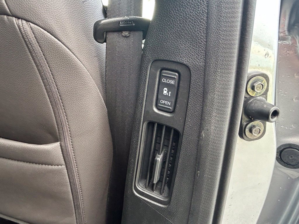 Used 2018 Honda Odyssey EX-L image 32