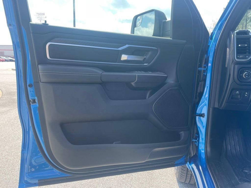 New 2026 RAM 1500 Big Horn AWD/4WD image 10