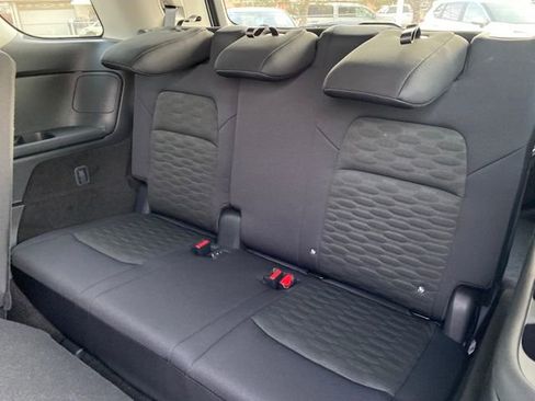 New 2025 Nissan Pathfinder SV w/ Black Appearance Package image 12