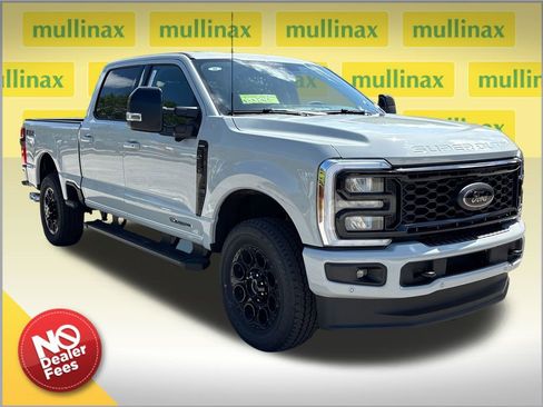 New 2026 Ford F250 Lariat w/ Black Appearance Package AWD/4WD image 1