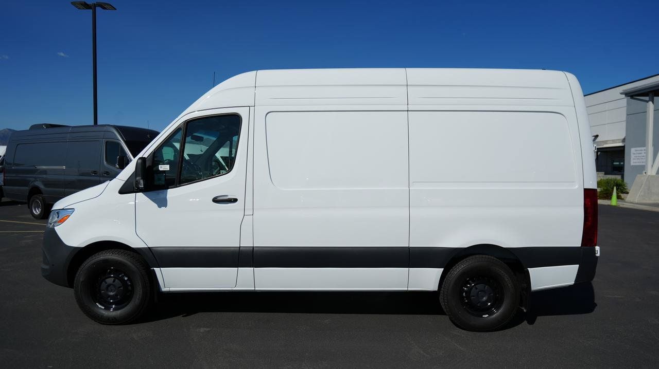 New 2025 Mercedes-Benz Sprinter 2500 image 4