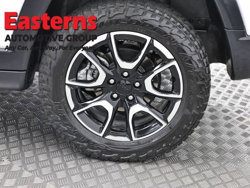 Used 2024 Jeep Compass Trailhawk AWD/4WD image 32