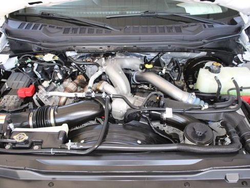 Used 2023 Ford F250 Lariat w/ Lariat Ultimate Package AWD/4WD image 29