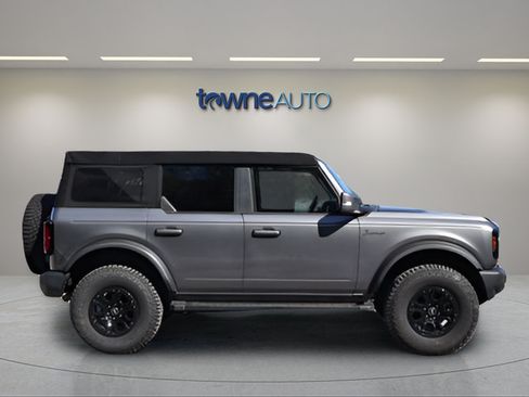 Used 2023 Ford Bronco Outer Banks w/ Sasquatch Package AWD/4WD image 6