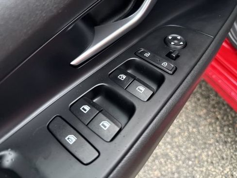Used 2023 Hyundai Elantra SEL w/ Convenience Package FWD image 17