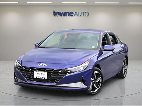 Used 2023 Hyundai Elantra Limited FWD image 10