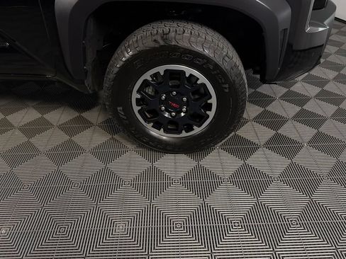 Used 2024 Toyota Tacoma TRD Off-Road w/ TRD Off Road Premium Package AWD/4WD image 34