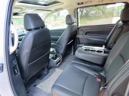 Used 2025 Honda Odyssey EX-L image 16